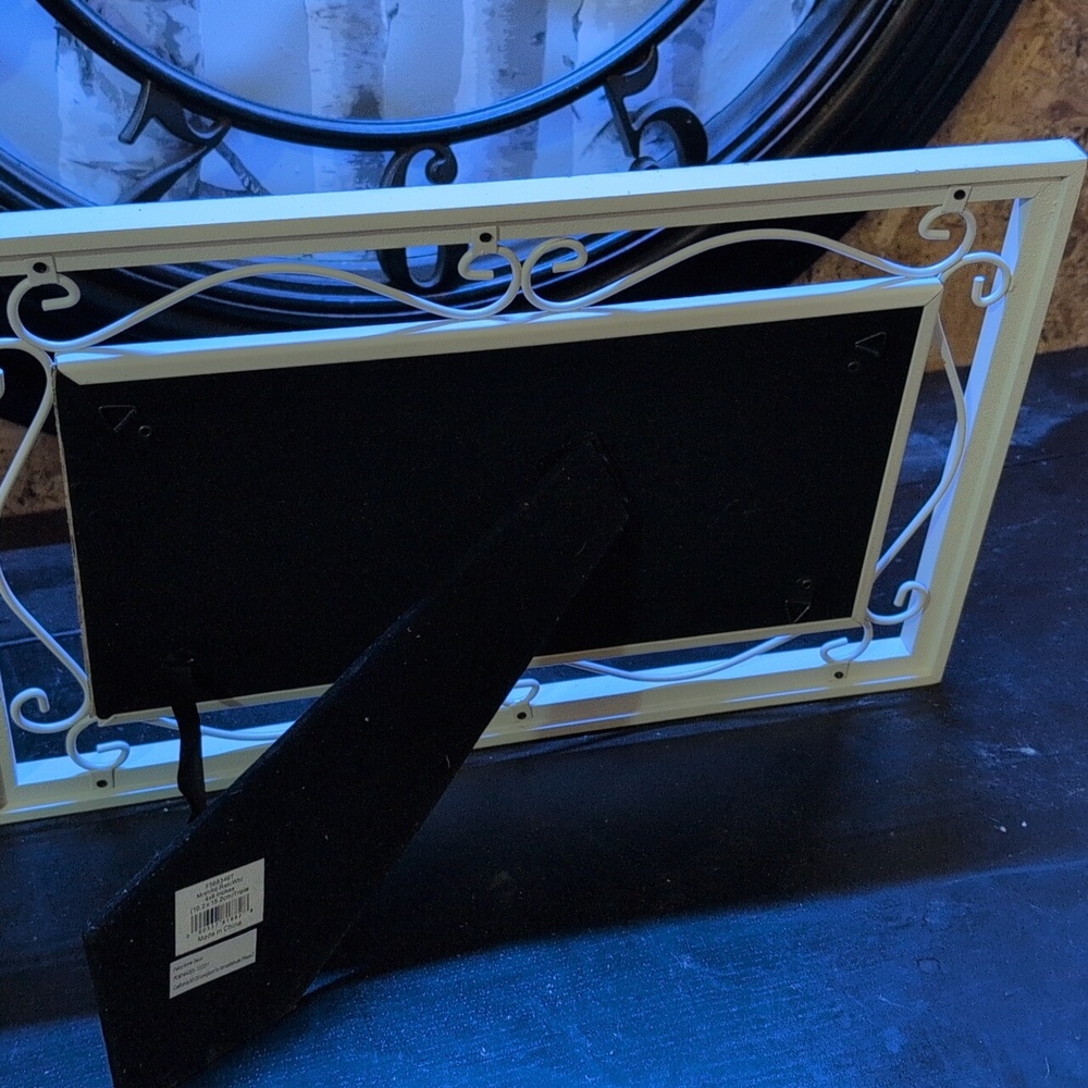 Fetco Picture Frame - Picture 4 of 5